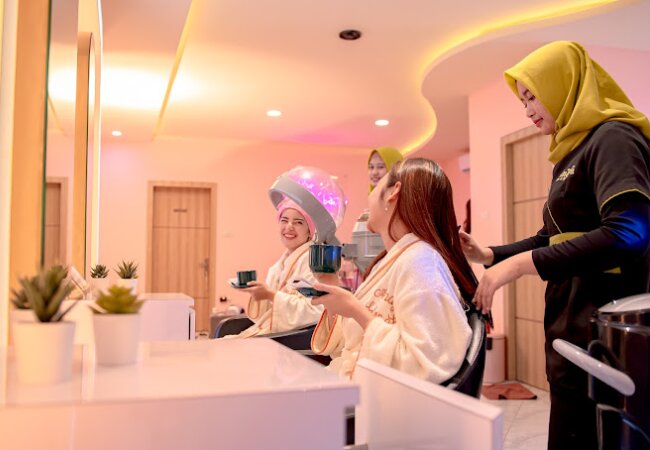 Momskie Salon Wanita: Beauty Touches Inspiring in Cilacap's Heart